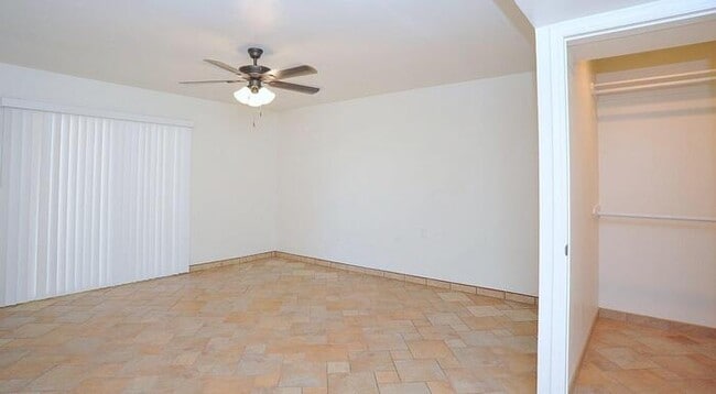Building Photo - Beautifully Updated 3 Bedroom Townhome nea...