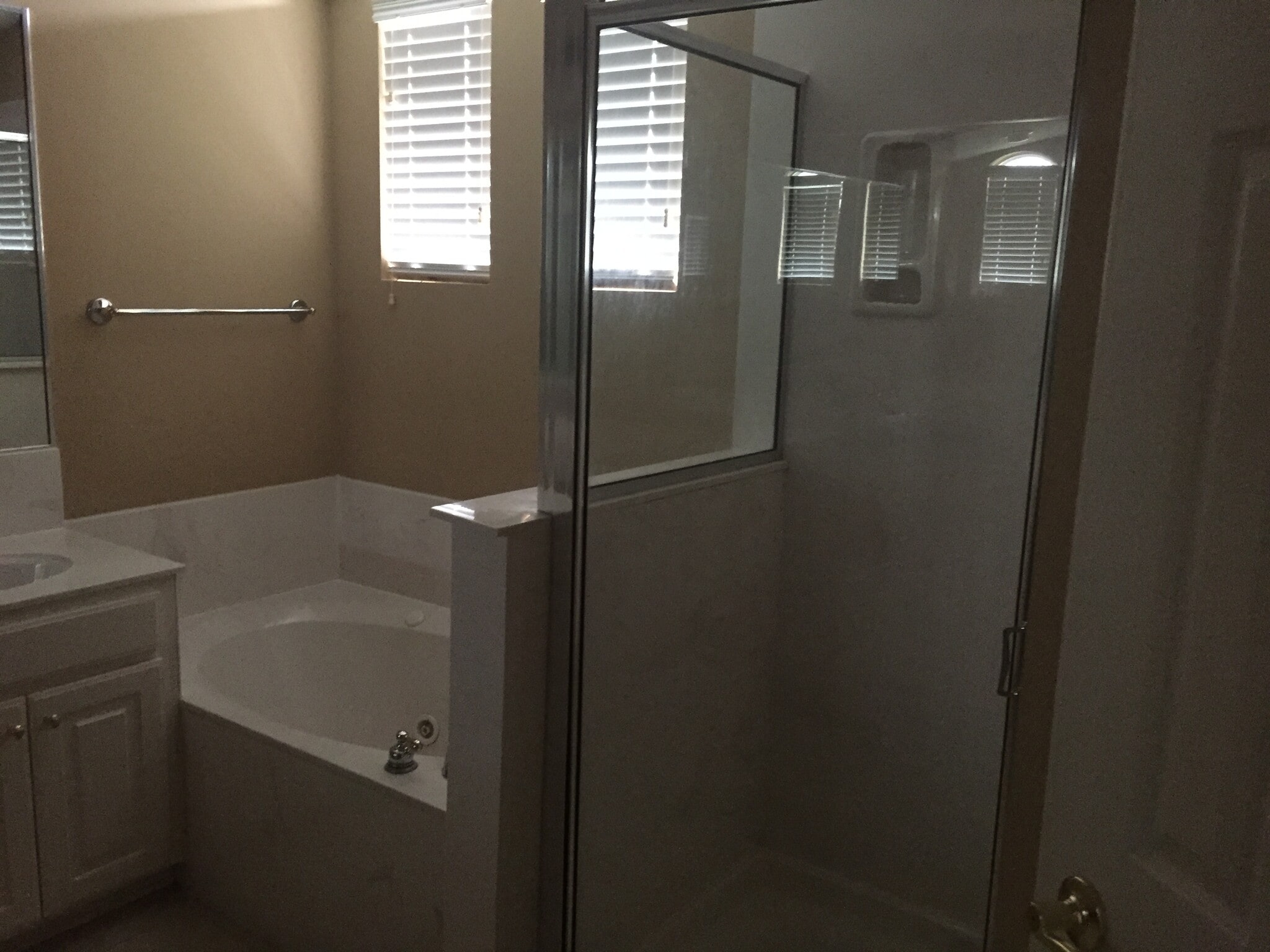 Building Photo - 8004 Laurel Hill Dr