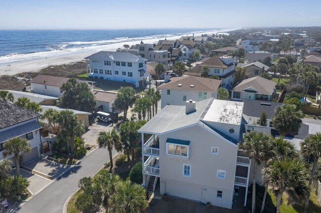 Building Photo - 2900 Ocean Dr S