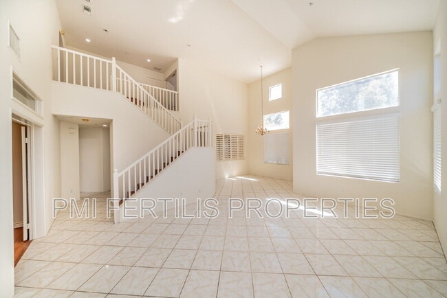 Building Photo - 5055 St Albert Dr