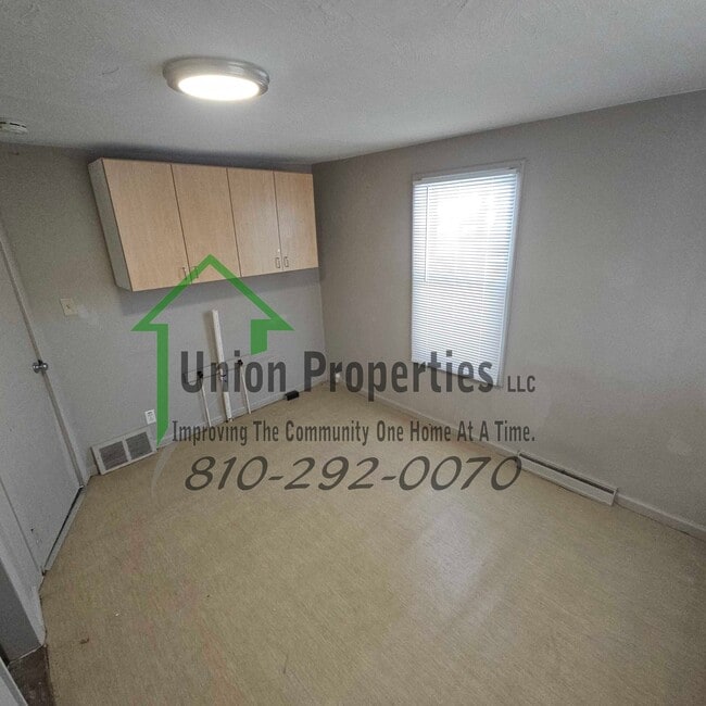 Building Photo - 2612 16th Ave