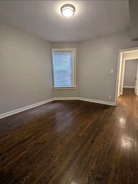 Building Photo - 7545 S May St