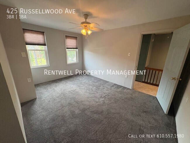 Building Photo - 425 Russellwood Ave