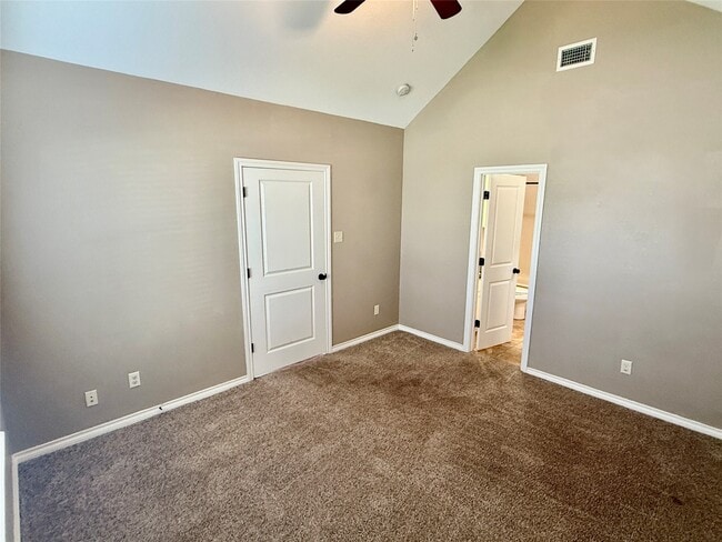 Building Photo - 3828 Black Hawk Ln