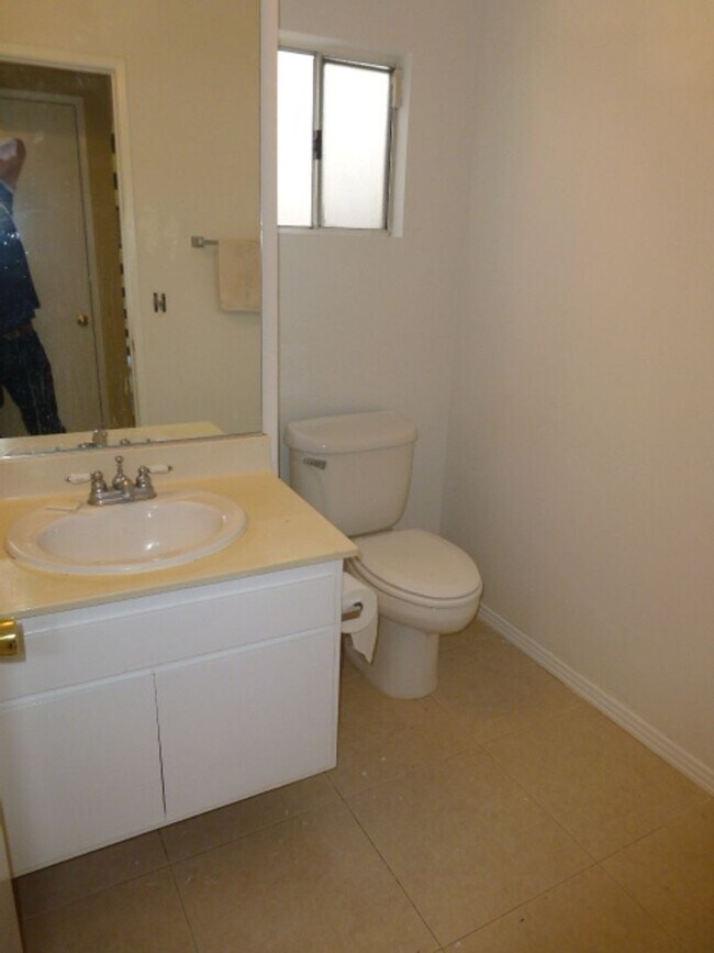 Building Photo - COMING SOON! 4 Bedroom Home for Rent in Ca...