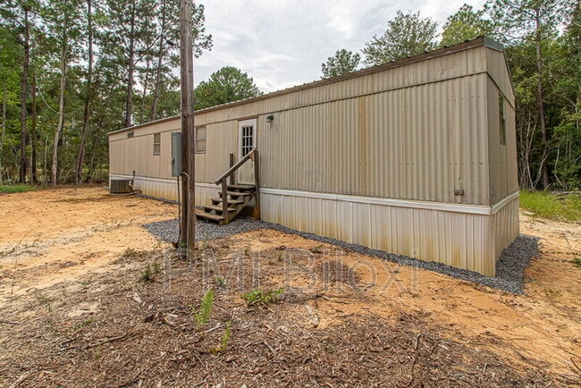 Building Photo - 19014 Rucks Krans Rd