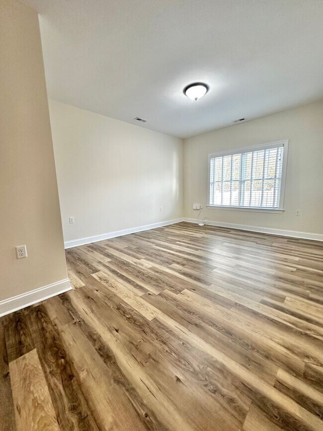 Building Photo - Single Family Home for Rent