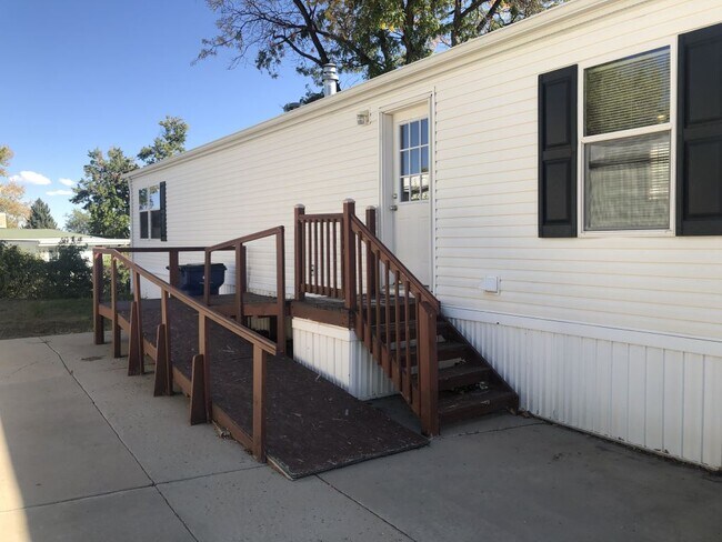 Building Photo - 1801 W 92nd Ave