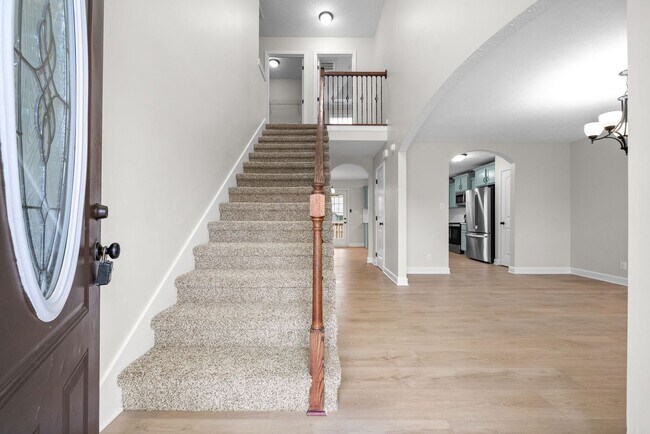 Building Photo - Pet Friendly Four Bedroom!