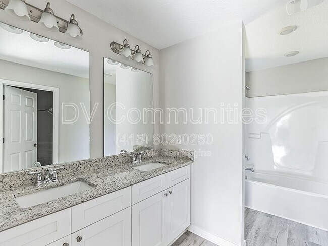 Building Photo - 2888 N 24th Ave
