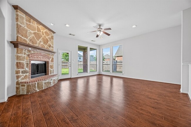 Building Photo - 6726 Hathaway Ln