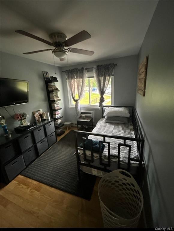 Building Photo - 204 Old Country Rd