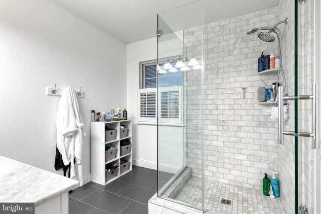 Building Photo - 2 Millhaven Ct