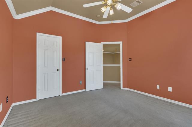 Building Photo - 3104 Sawtooth Dr