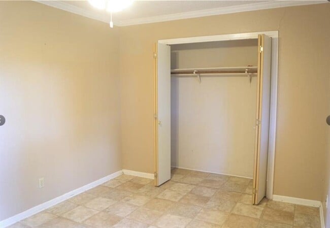 Building Photo - 101 Stubblefield Dr