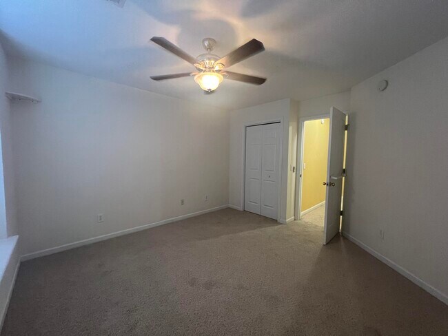 Building Photo - 565 Batty Way