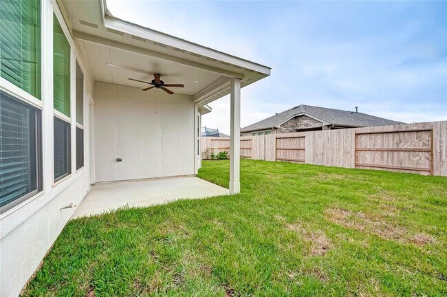 Building Photo - 18822 Fulvetta Haven Way