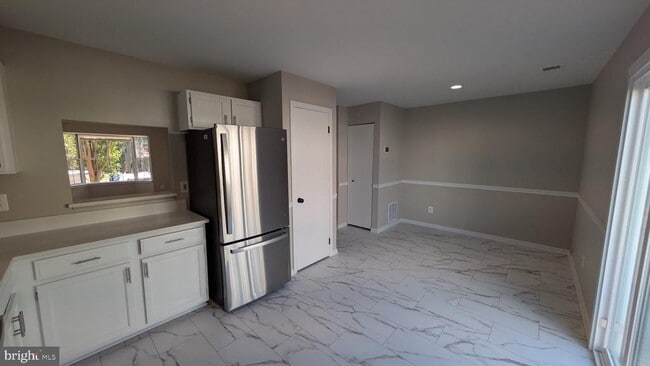 Building Photo - 16303 Taconic Cir