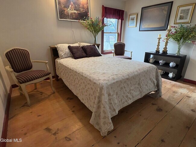 Building Photo - 260 Clark Rd