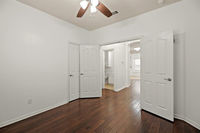 Building Photo - 2903 Flower Creek Ln