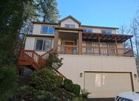 Building Photo - Secluded 5 bedroom Amazing Views Green Space