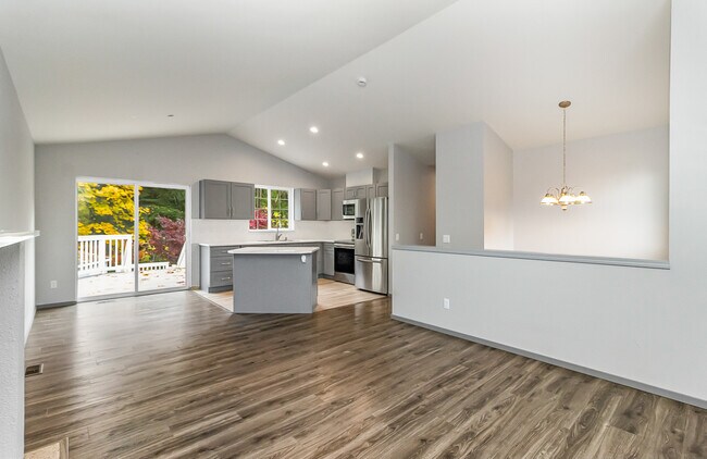 Building Photo - 2132 87th Ave SE