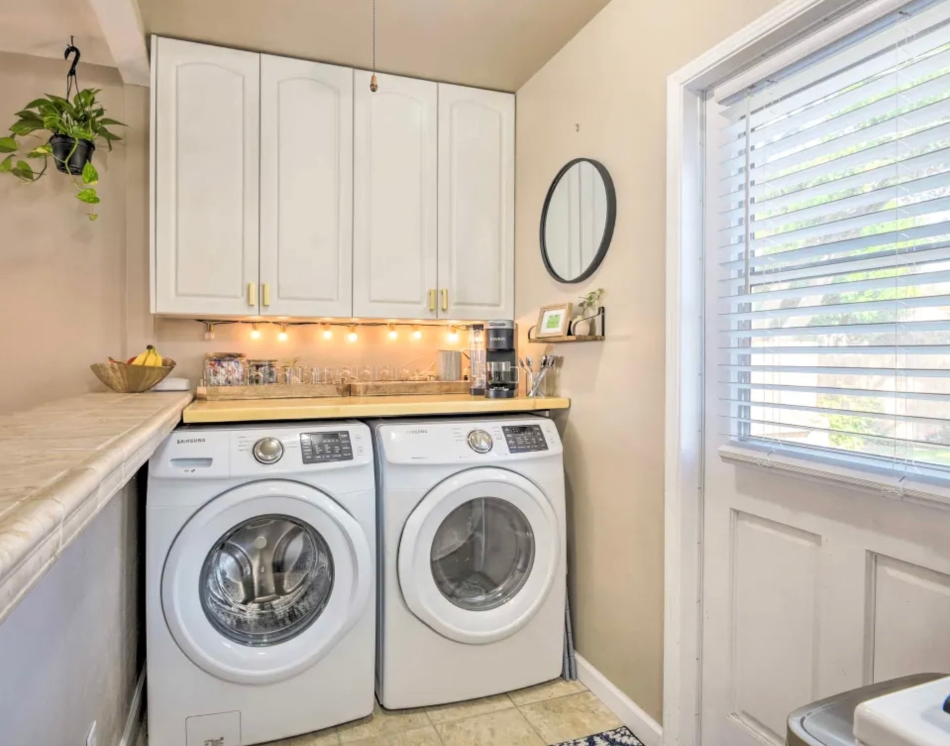 Building Photo - 502 N Rosemary Ln