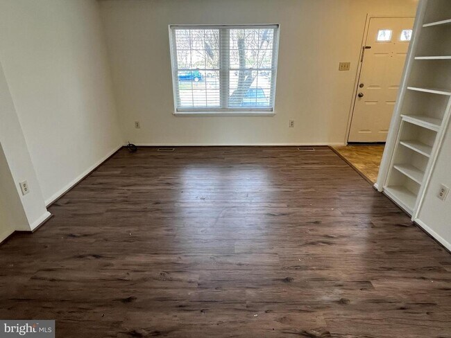 Building Photo - 7728 Havenside Terrace