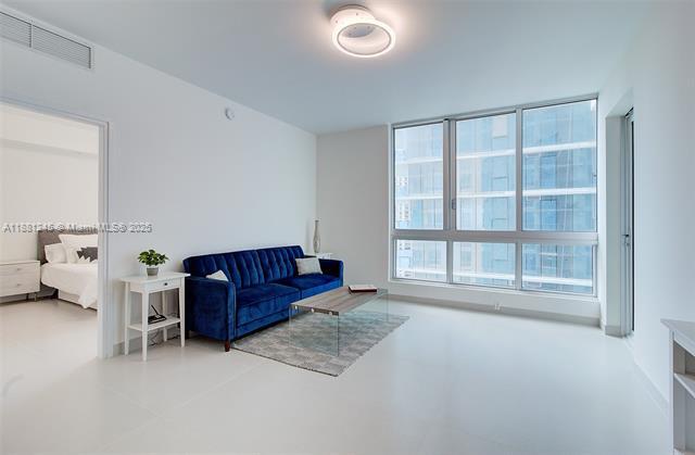 Building Photo - 300 S Biscayne Blvd