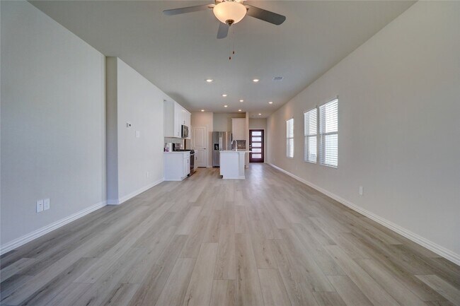 Building Photo - 4104 Zoe Ln