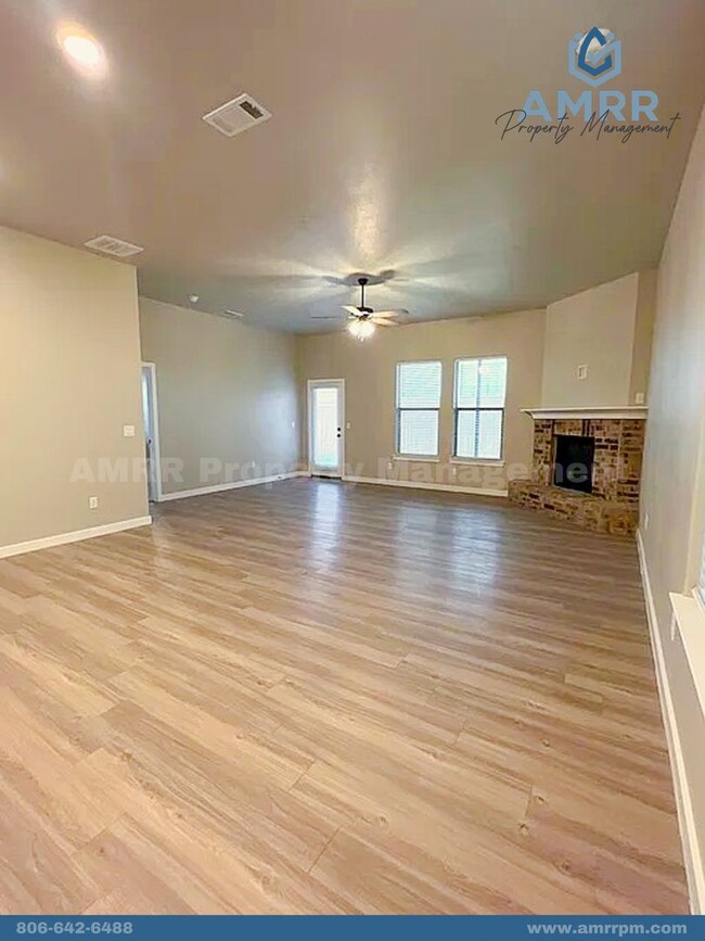 Building Photo - 7318 E County Rd 99