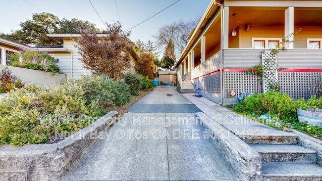 Building Photo - 407-A Kentucky Street