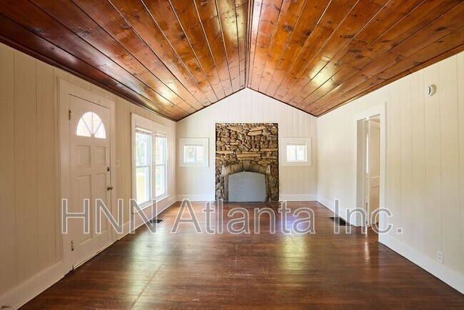 Building Photo - 2838 Mitchell Pl