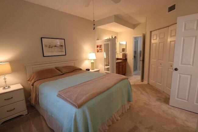 Building Photo - 31 Aledo Ct