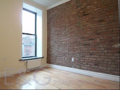 Building Photo - 3 bedroom in NEW YORK NY 10003