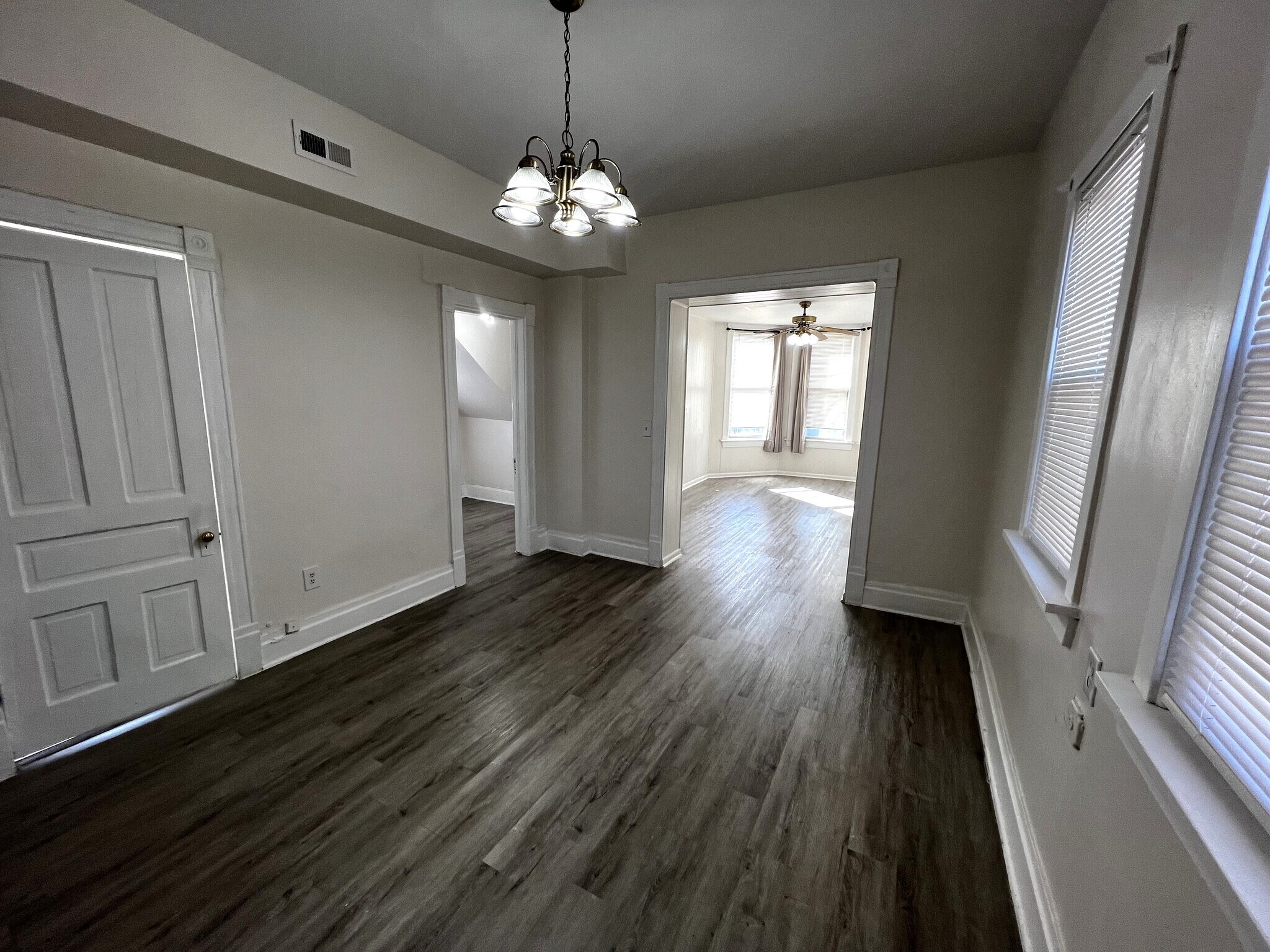 Building Photo - 9613 S Ave N