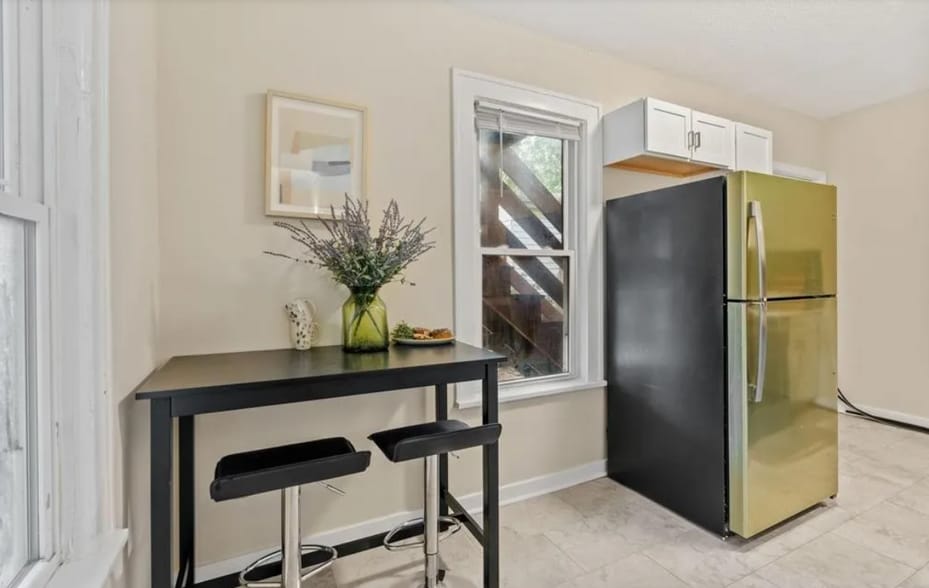 Building Photo - 2915 Lyndale Ave N