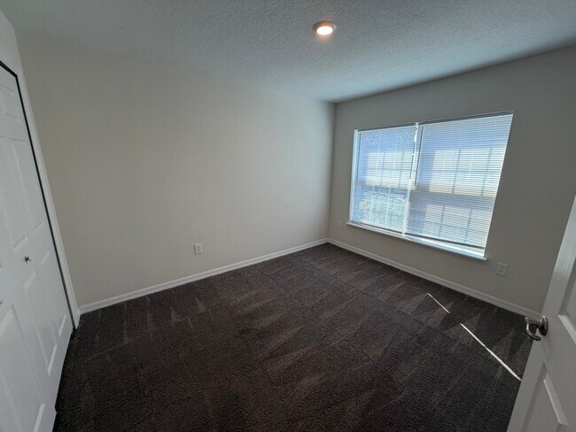 Building Photo - 2138 Penny Ln