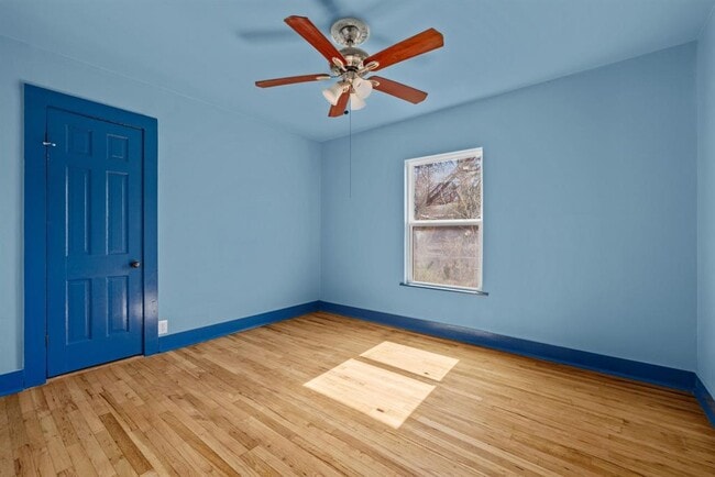 Building Photo - 1181 Graham St