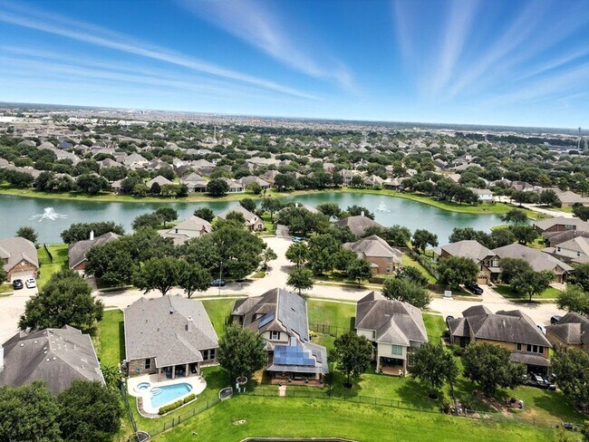 Building Photo - 25218 Lockspur Dr