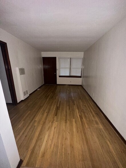 Building Photo - 14435 Califa St