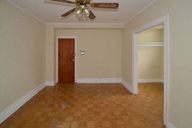Building Photo - 653 W Belmont Ave