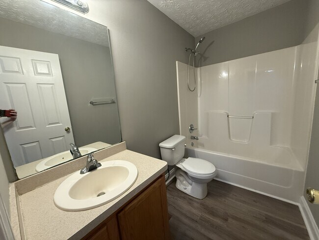 Building Photo - 281 Westchester Cir