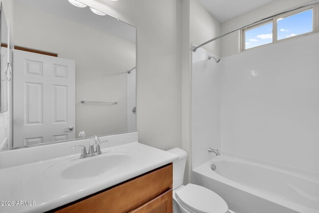 Building Photo - 594 E Vesper Trail