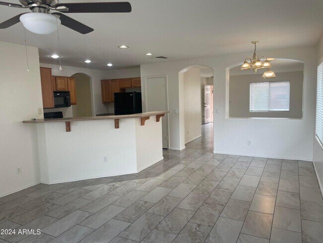 Building Photo - 1333 S 220th Dr