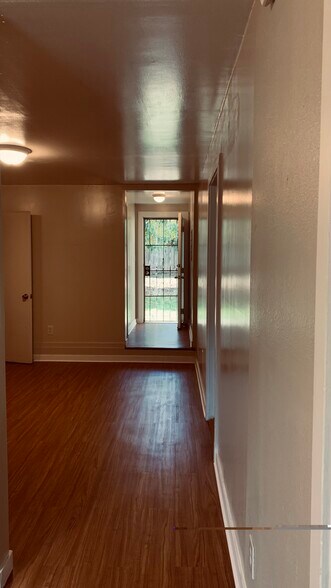 Building Photo - 2047 20th Ave