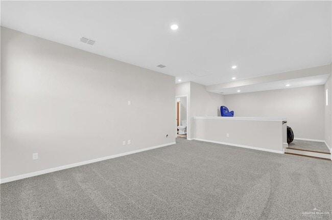 Building Photo - 25 Belle Ct