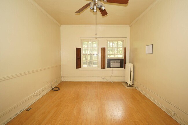 Bedroom - The Old Heidelberg