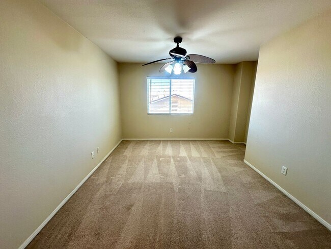 Building Photo - 7607 Pioneer Ranch Ave