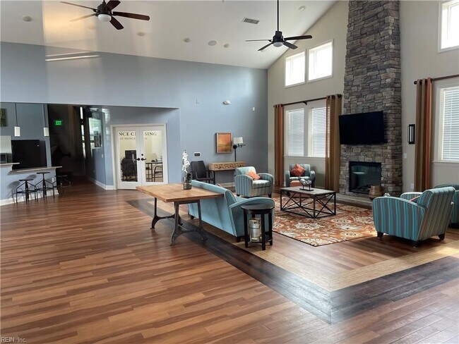 Building Photo - 1664 Beckenham Wy